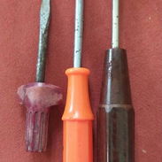 JUEGO DE 3 DESTORNILLADORES. 200 C/U O LOS 3 EN 500 CUP. - Img 55855681