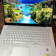 Laptop HP ENVY 17" táctil. i7 10ma Gen de uso. - Img 55758333
