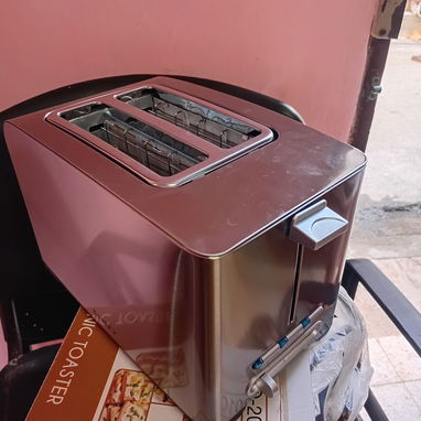 TOSTADORA NUEVA EN SU CAJA - 2/2