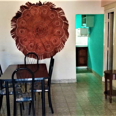 Rento Apartamento en 2do piso en 10 de Octubre, Tiempo indefinido. Precio 250 USD - 2/4