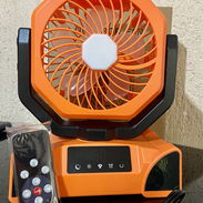 Ventilador recargable con luz led de 20000 mAh. Hasta 58 horas de ventilación continua - Img 56454024