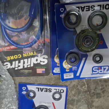 Vendo estas piezas y accesorios para motos - Img 115004051