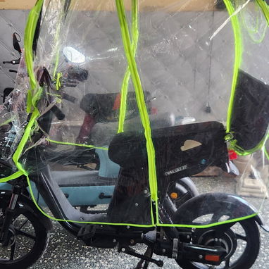 TOLDO IMPERMEABLE PARA SCOOTER ELÉCTRICO Y MOTO - 6/7