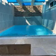 Alquila casa con piscina en Varadero a una cuadra del mar - Img 45959525