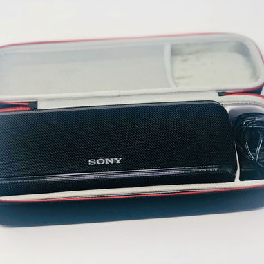 Vendo Bocina Sony SRS-XB41/BC LA7 — 59103445 + ESTUCHE - Img 124272667