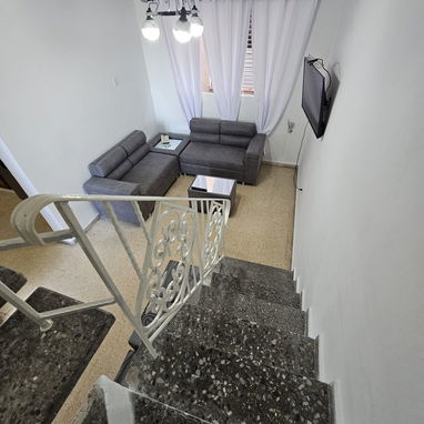 Rento apartamento independiente en Nuevo Vedado - Img 120829291