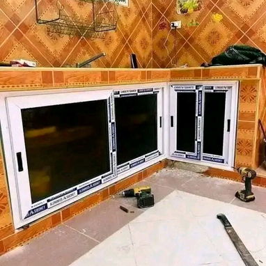 Puertas y Ventanas realizamos todo tipo de diseño para ajustarnos a gusto y creatividad. - 3/8