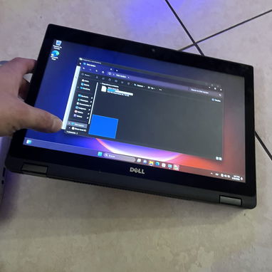 Laptop táctil DELL TIPO TABLET ” core i5 7th gen 8gb ram 128gb Sdd batería buena 🔋💯👌🔌 - Img 125037833