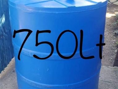 Interesado al pv ☎️58759478📞 En venta los tankes Plasticos para agua con todos sus herrajes y transporte encluido - Img 66448406
