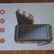 Powerbank con carga solar - Img 58480878