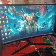 Piezas de PC, monitor 27 curvo, kit de 8va, fuente 750, Chasis cristal - Img 56876692