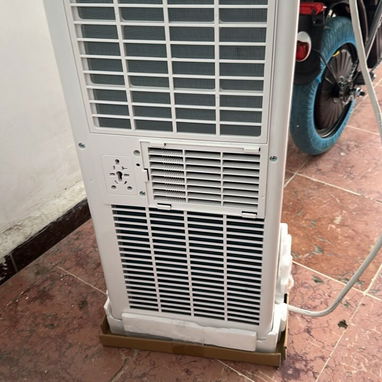 Aire portátil de 5000BTU  110V  Transporte incluido en céntricos  1 mes de garantía  430USD - 2/3