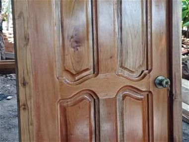 Puerta de madera preciosa - Img main-image-45657816