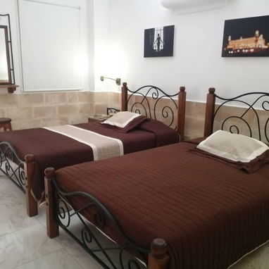 Apartamento , RENTA EN EL VEDADO , FRENTE AL MALECÓN HABANERO, +53 52 46 36 51 WHATSAP,1 habitación. L - Img 105796465