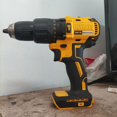 Taladro atornillador BAUER nuevo 100 USD. Taladro atornillador percutor DeWalt de uso 80 usd con batería y sin cargador - 2/2