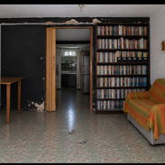 Se vende apto vacío de 1 cuarto planta baja cerro - Img 57573623
