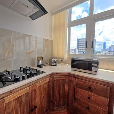 Lujoso Apartamento en el Vedado de 1 habitación con hermosas vistas al mar - Img 125235695