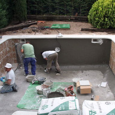 MAESTRO DE OBRAS EN PISCINA Y JACUZZI - 2/4