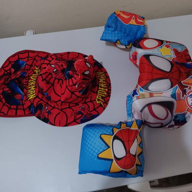 Vendo combo de flotadores y  pachanguita temático de Spiderman - 2/2