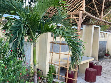 Villa tropical casa en Guanabo independiente, piscina - Img 49317330