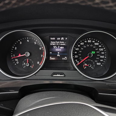 Volkswagen Tiguan SE 2021 | 34 mil millas • 3 filas • Techo panorámico • Impecable - 8/10