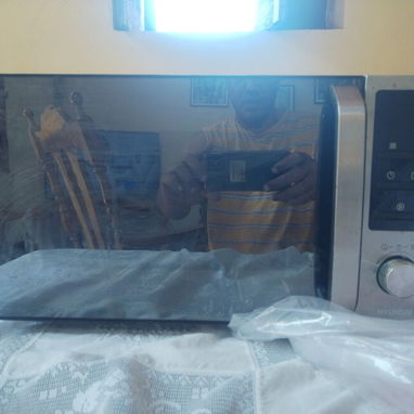 Vendo HORNO MICROONDAS HYUNDAI HORNO MICROONDAS HYUNDAI AM720C-PMOAOO H ae 1050W 20L 53274327 - Img 120214961