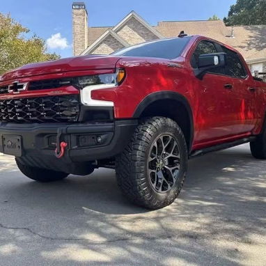 2024 Chevrolet Silverado 1500 ZR2 - 4/10