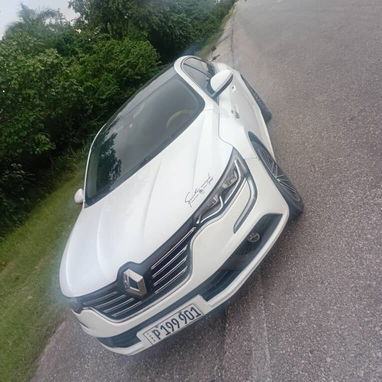 Vendo o negocio Renault talismán, 2017 muy bueno el carro - Img 109968803