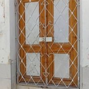 ✨Se realizan trabajos de herrería,⚒️ puertas,🚪 ventanas y enrejados, se incluye cristales, Yale, pintura anticorrosiva - Img 56826680