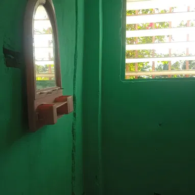 ✅️*Se vende 🏡 puerta de calle en Arroyo* ✅️*Todos los papeles en regla📰listo para cambio de concepto de placa y mampos - Img 121851656