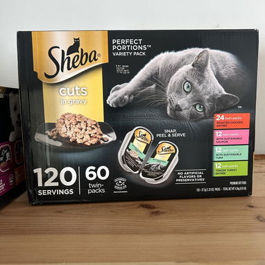 Comida para perros y gatos y aves 52969213 - 5/10