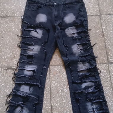 Vendo pantalon d mezclilla d buen elastizado de hombre. Talla 34 Nuevo - Img 125099727