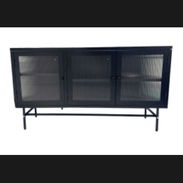 Muebles modernos blanco y negros largos de metal para TV o sala de estar - Img 57212739