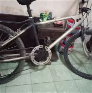 se vende bicicleta, único defecto tiene problema en la biela - Img 45901056
