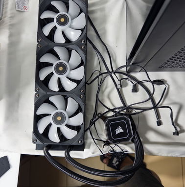 Combo Corsair 7000x+360mm+9x120mm LL... - Img 98498887