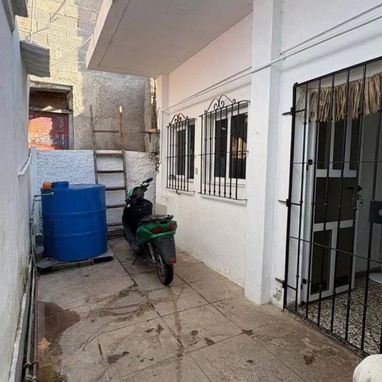 Casa Semi-independiente en bajos - 10/10