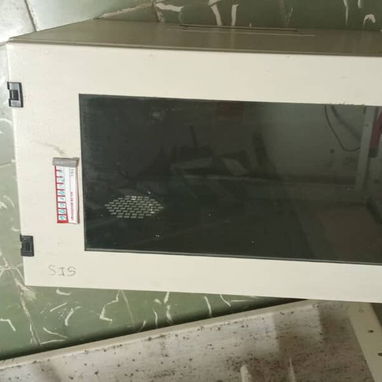 Gabinete de red de uso en buen estado grande - Img 124602234
