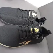 Tenis nuevos son un 40 - Img 49533013