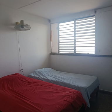 VENDO APARTAMENTO EN EL VEDADO MALECÓN!!!!!VERDADEROS INTERESADOS ESCRIBIRME AL WHATSAPP 👇🏻 - 4/10