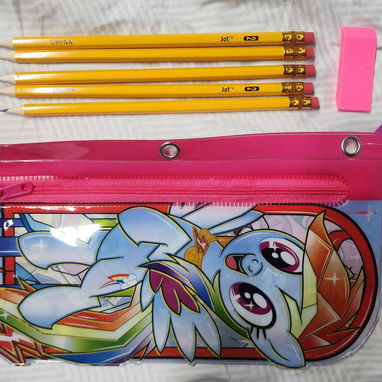 Set de cartucheras + 5 lapices + goma de borrar - 2/3