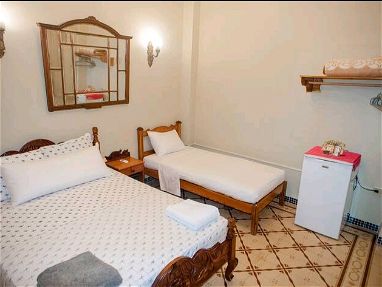 ⭐ Renta casa con estilo colonial de 2 habitaciones, 2 baños, minibar,sala, balcón,wifi - Img 61388914