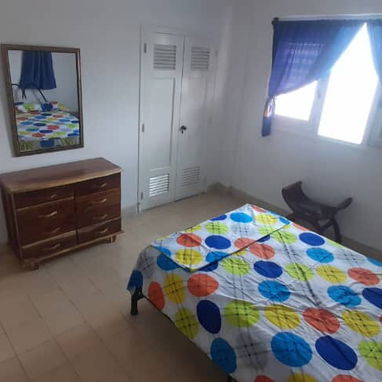 Rento casa en vedado. Larga estancia. Sólo familia PARA EXTRANJEROS - Img 114824409