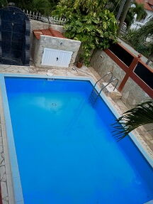 Disponible casa con piscina a solo tres cuadras de la playa de 4 habitaciones climatizadas . WhatsApp 58142662 - Img 63031392
