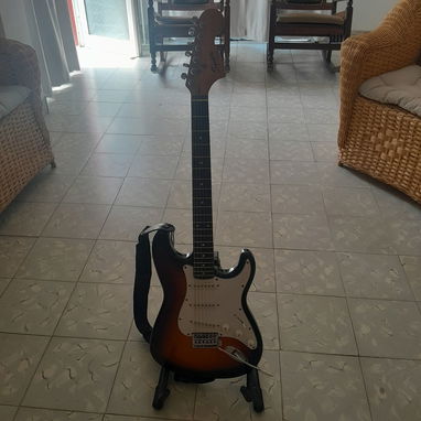 Guitarra electrica - Img 120478669