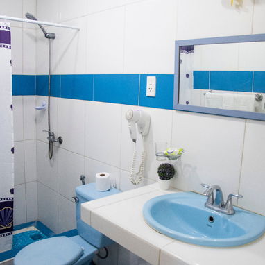 renta en varadero con capacidad para 8 personas y 3 habitaciones +5363689791 - Img 114034129