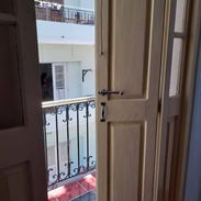52435224 +525580152883 Apartamento en Casco Histórico de un cuarto, segundo piso,dos balcones a la calle .El edificio co - Img 57640056