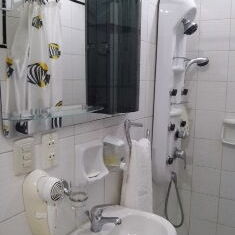 Alquilo apto en nuevo vedado de dos cuartos y dos baños totalmente amueblados y con electrodomésticos - Img 112456174