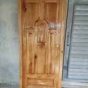 Puerta de cedro para exterior - Img 45521833
