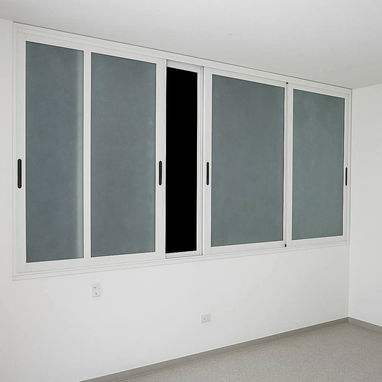 Marquetería de Aluminio y Cristal [ Puertas ,Ventanas ,Bajos de Mesetas ,Paños Fijos ,Mamparas de Baño entre otras cosas - Img 124824744