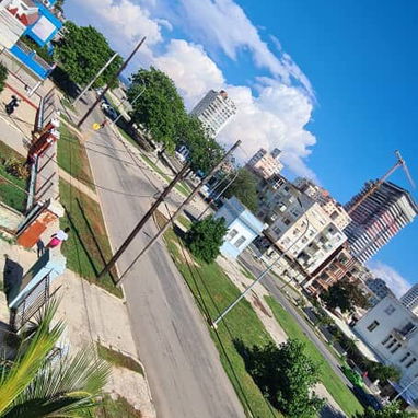 Renta de apartamento en Avenida Paseo.Vedado. - Img 112802230